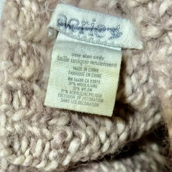 Aerie Super Warm Chunky Knit Beanie Hat - Picture 7 of 9